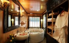 Jacuzzi Bathroom