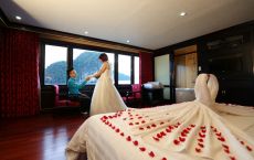Honeymoon Suite