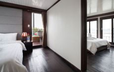 Honeymoon Suite