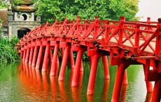 Hoan Kiem lake