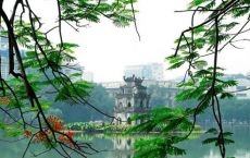 Hoan Kiem lake