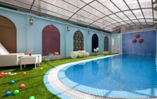 Hotel Swimming pool