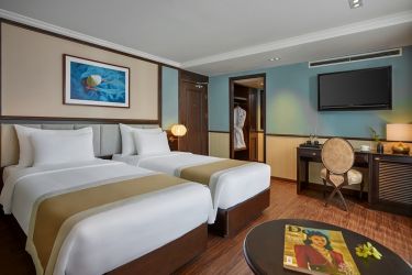 Capella Cruise