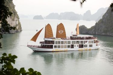 Emperor Cruise