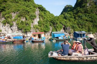 Garden Bay Premium Cruise