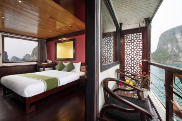 Garden Bay Premium Cruise