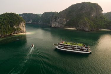 La Casta Cruises