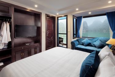Le Theatre Cruise