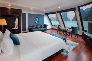 Le Theatre Cruise