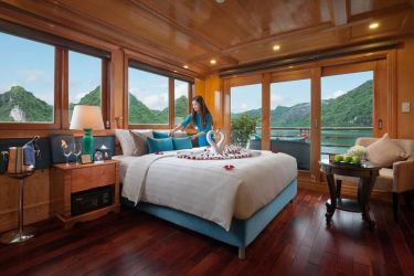 Maya Cruise
