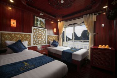 Rosa Boutique Cruise