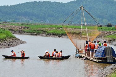 Swan Cruise Bai Tu Long