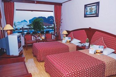 Cristina Diamond Cruise