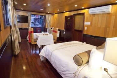 Aphrodite Cruise