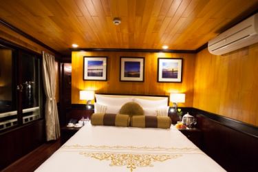 Aphrodite Cruise