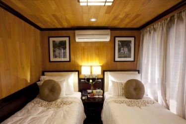 Aphrodite Cruise