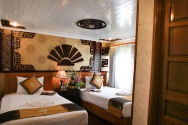 Luxe Aurora Cruise