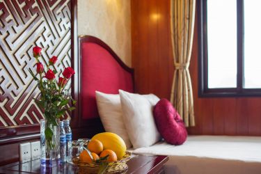 Halong Rosa Cruise