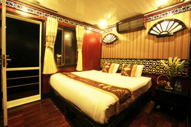 V’Spirit Cruise