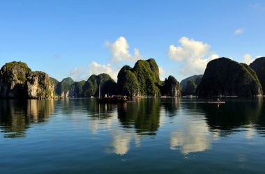 Bai Tu Long Bay