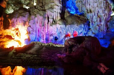 Dong Thien Cung( Thien Cung cave)