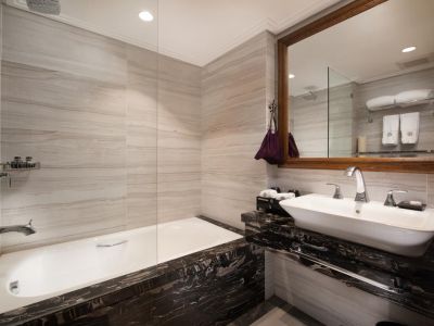 Bathroom Suite