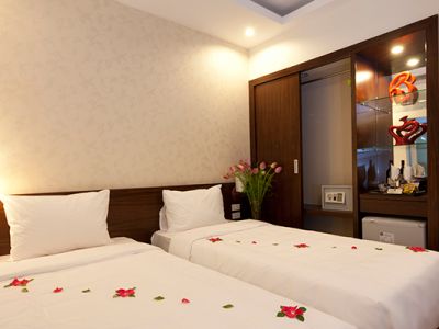 Twin bed