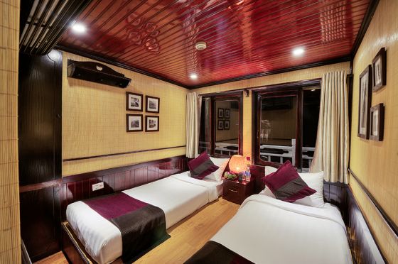 Twin bed Ocean View