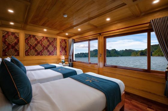Triple 3 single beds - 1st floor