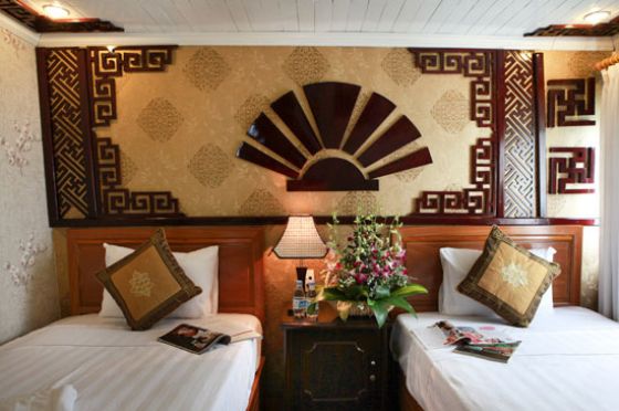Deluxe twin bed