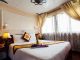 Double bed - Upper floor